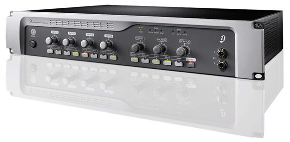DIGIDESIGN 003 Factory Bundle Firewire-интерфейс + встроенный контроллер, 96 kHz/24bit, 18 каналов одновременно, Pro Tools LE + комплект плагинов.