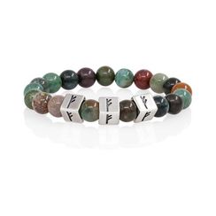 Браслет Изобилие и рост из натуральной зеленой яшмы с 3 рунами Феху в форме куба из серебра 925