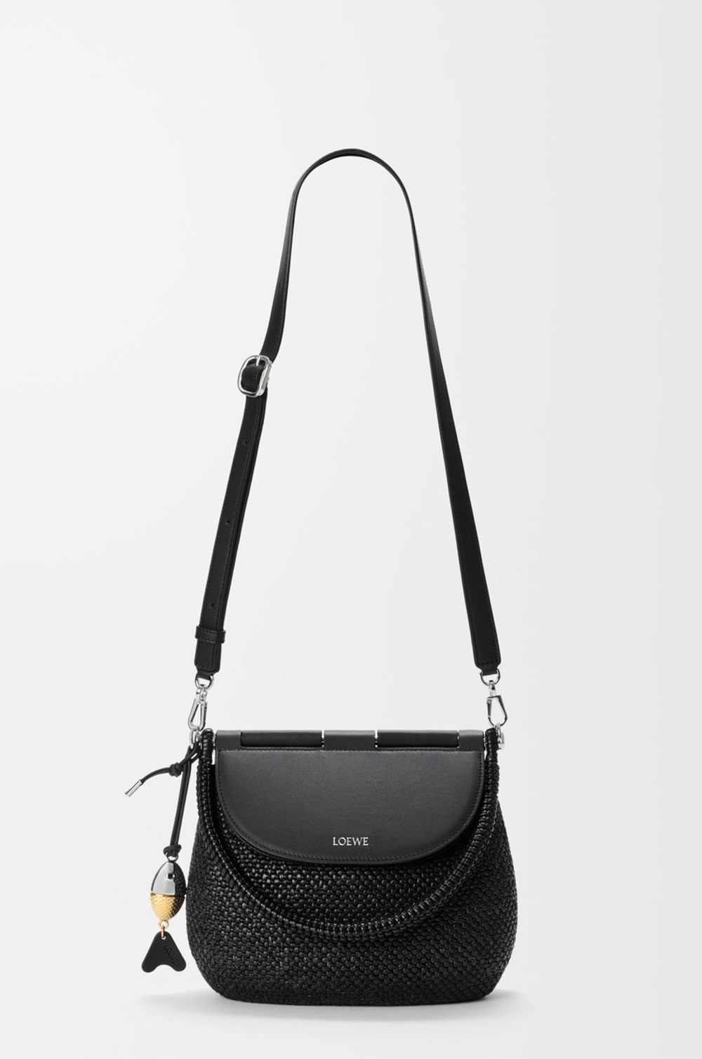 Loewe Средняя сумка Pescador из рафии и телячьей кожи, черный