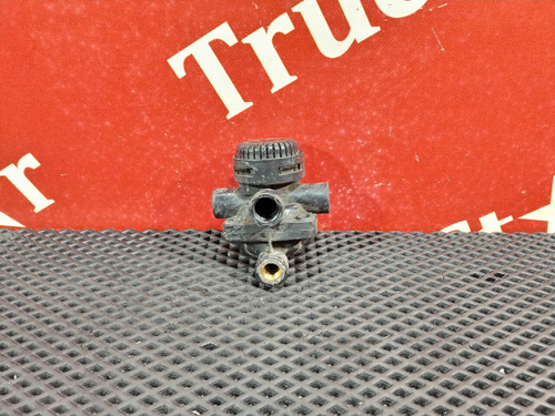 Клапан ускорительный