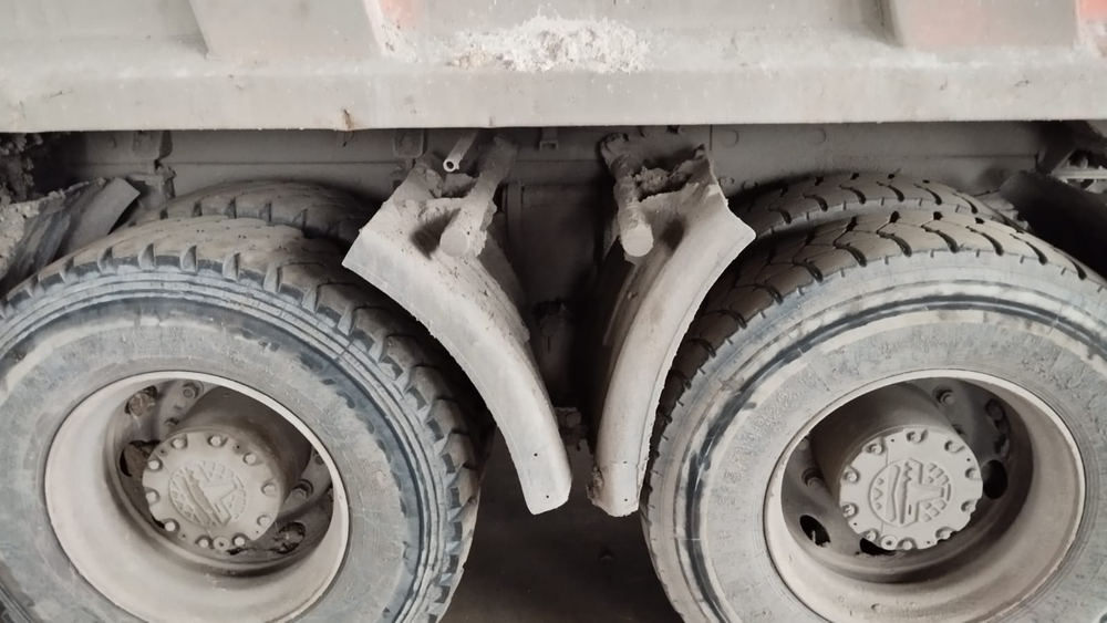 МАЗ 6516 8x4 Самосвал 6516C9-521-005 (Дизельный, 11,1 л, 420 л.с., МТ)