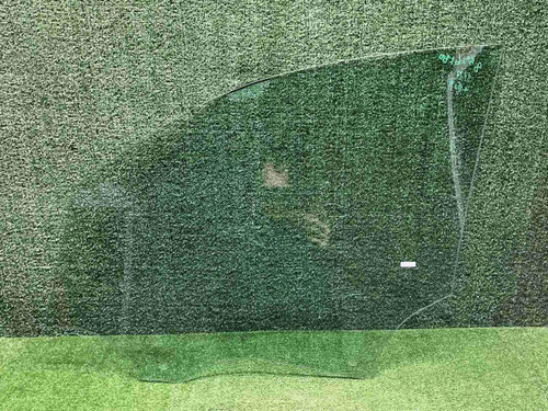 Стекло двери переднее RH Mercedes GLS X167 (19-нв)