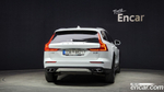 Volvo V60 Cross Country 2 Generation B5 Pro AWD (09.2021)