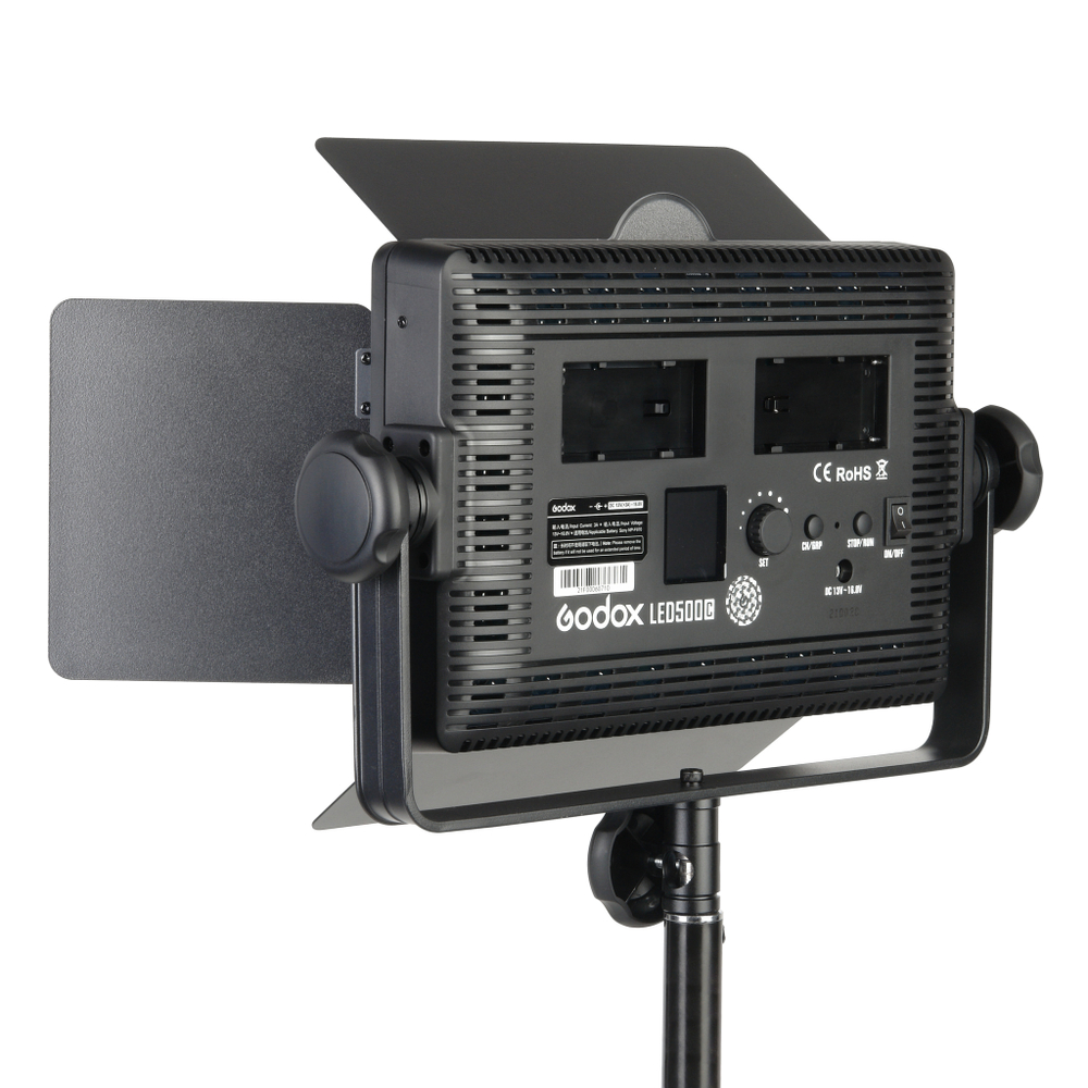 Осветитель светодиодный Godox LED500C студийный (без пульта)
