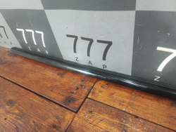 Молдинг стекла заднего правого Mercedes AMG GT (X290) 18-нв Б/У Оригинал A2907302201