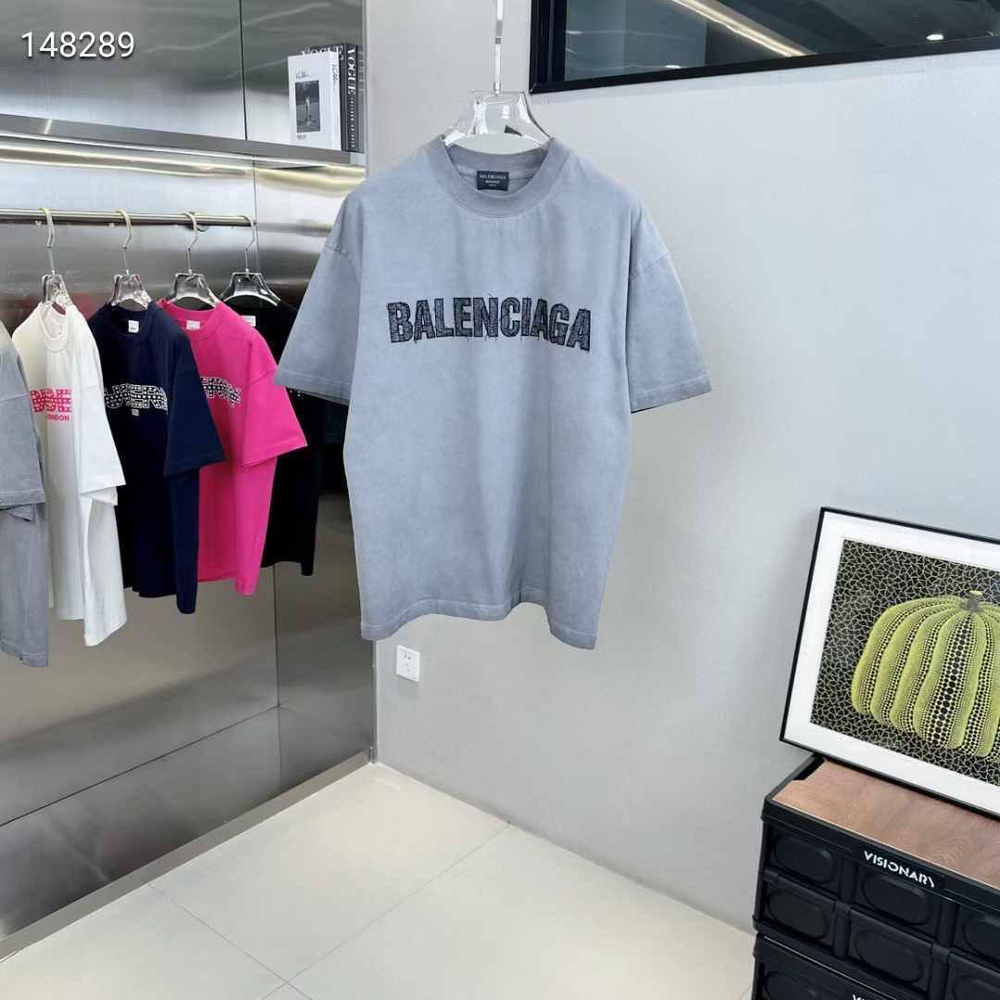 Футболка Balenciaga