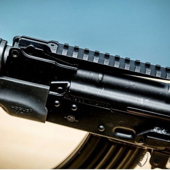 Кронштейн AKademia «ВАЙПЕР»- планка Picatinny на 11 слотов для оружия типа АК