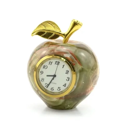 Часы из оникса "Яблоко" 60*60*72мм.