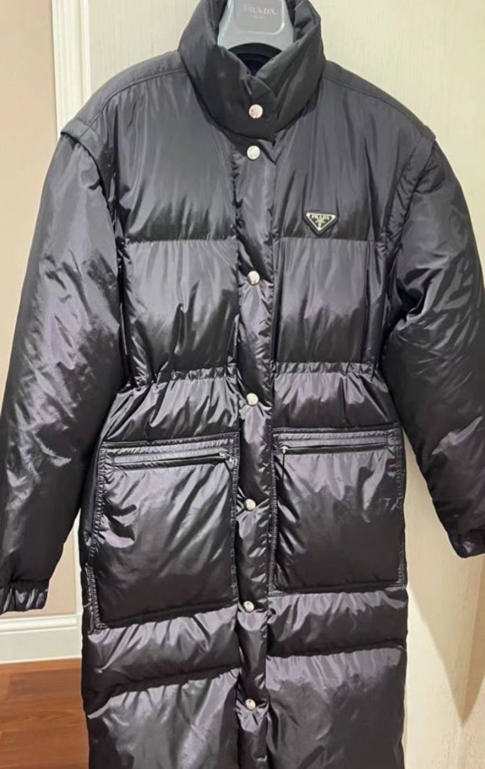 Пуховик Prada