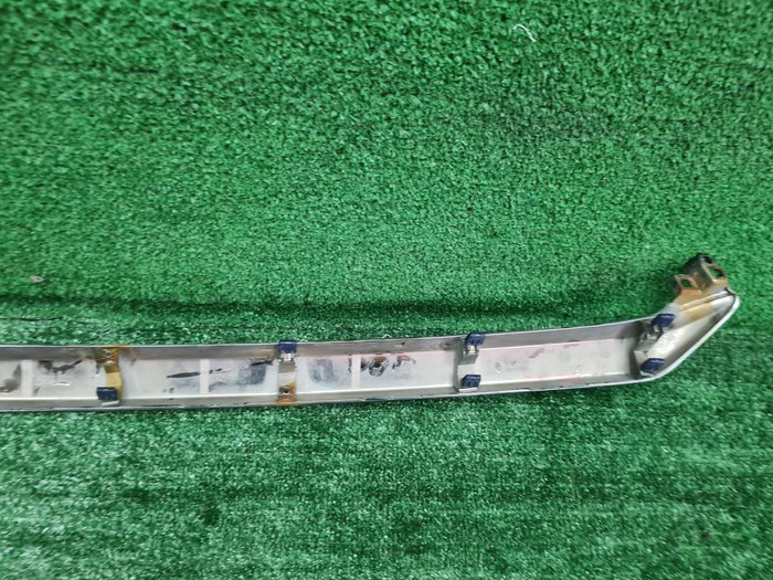 Молдинг решетки радиатора Lexus RX 4 (2019-2022)