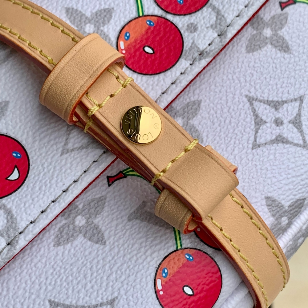 Louis Vuitton Ivy Wallet On Chain Bag