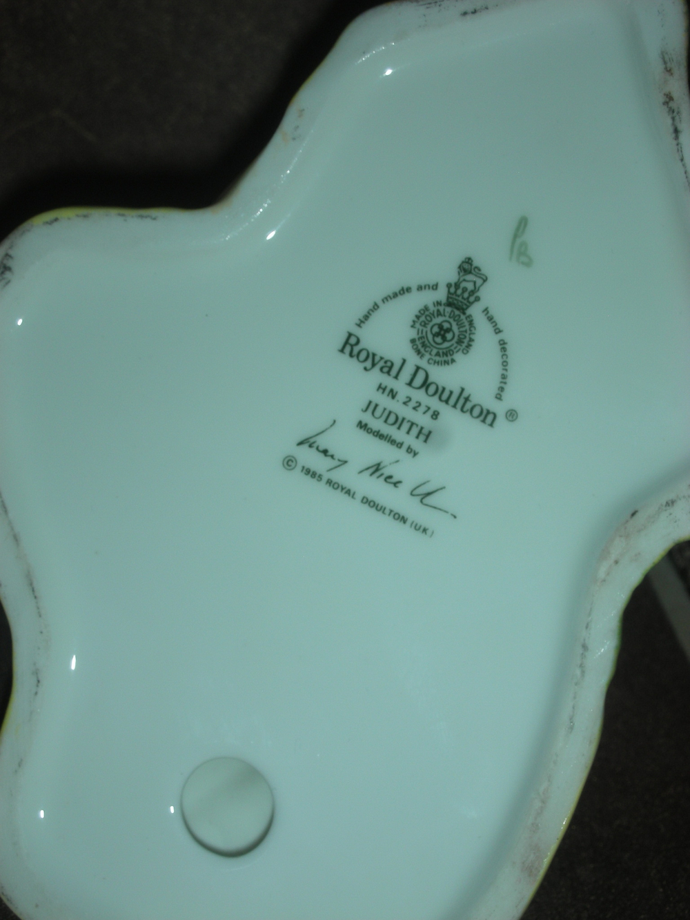 Статуэтка. Фарфор. Дама Джудит. Royal Doulton. Англия