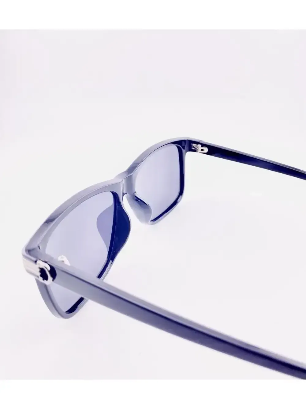 Солнцезащитные очки с поляризацией