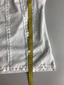 Блузка для романтического образа, визуально на 46 размер