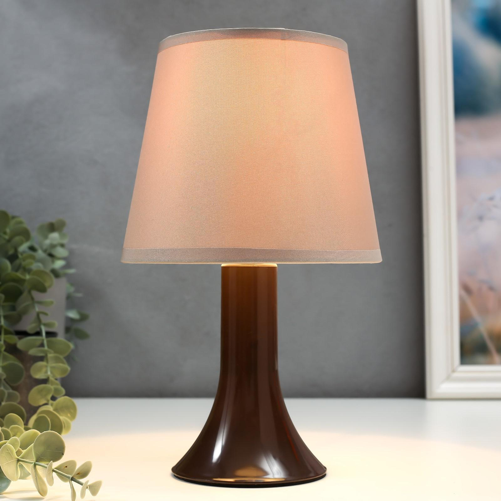 Лампа настольная  1хЕ14 15Вт д=16,5 см, высота=27,5 см (коричневый)