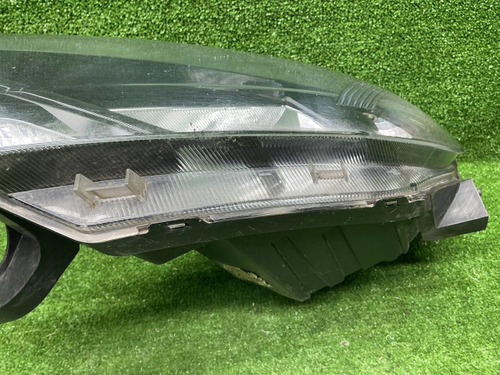 Фара левая Lada Granta (2018-н.в.) галоген