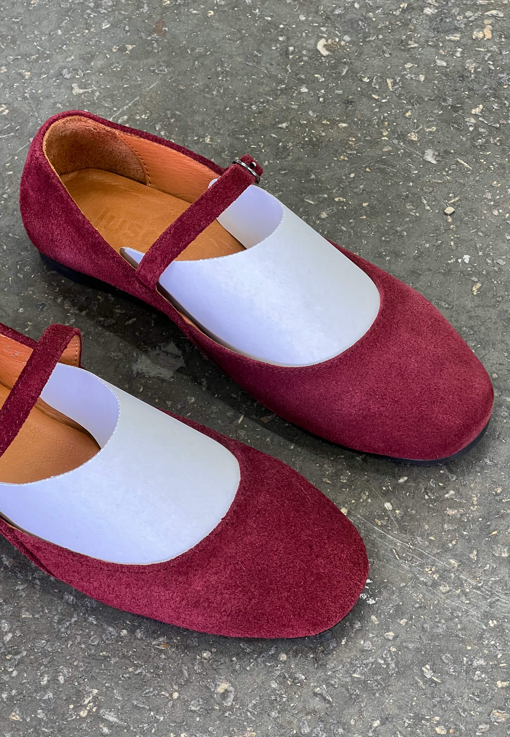 Mary Jane Round // Bordo // Suede