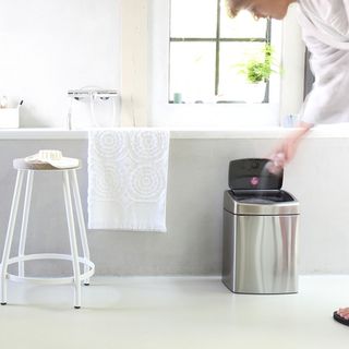 Мусорный бак Brabantia Touch Bin прямоугольный (10л), Стальной матовый (FPP)