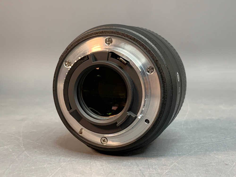 Nikon 35mm 1.8G AF-S DX Nikkor