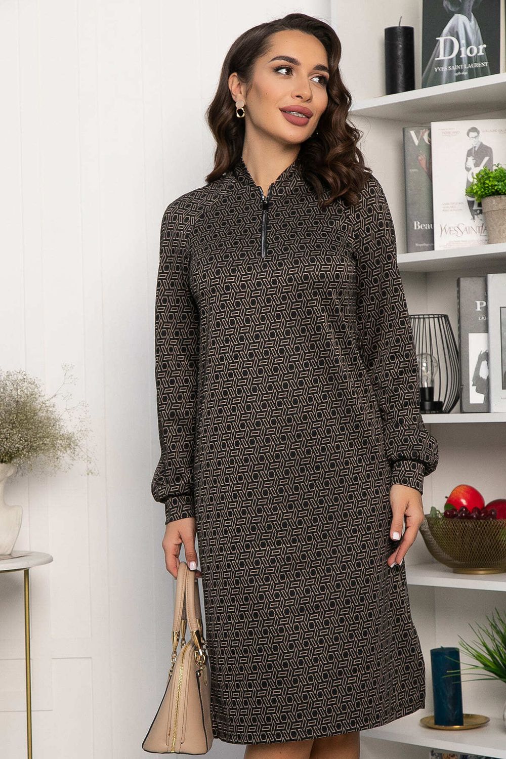 Платье Изящный образ (коричневое) П13749-19М LT Collection