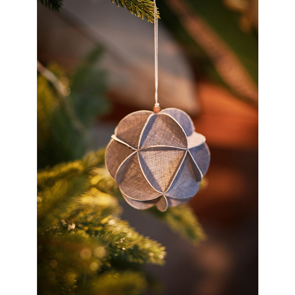 Набор елочных украшений из бумаги fashion moments из коллекции new year essential, 3 шт.