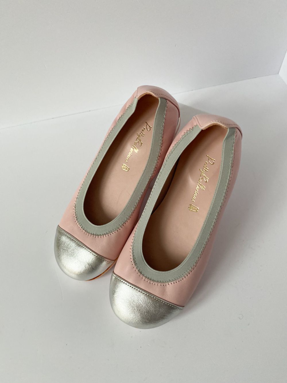 Новые туфли  Pretty Ballerinas, 28,5