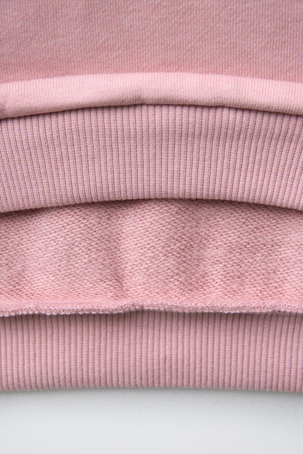 ZARA ТОЛСТОВКА С КАРМАНОМ В ФОРМЕ СЕРДЦА, РОЗОВЫЙ