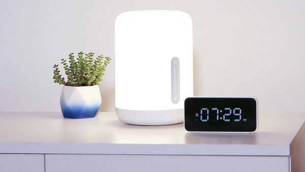 Умная лампа Xiaomi Mijia Bedside Lamp 2 с Apple Homekit