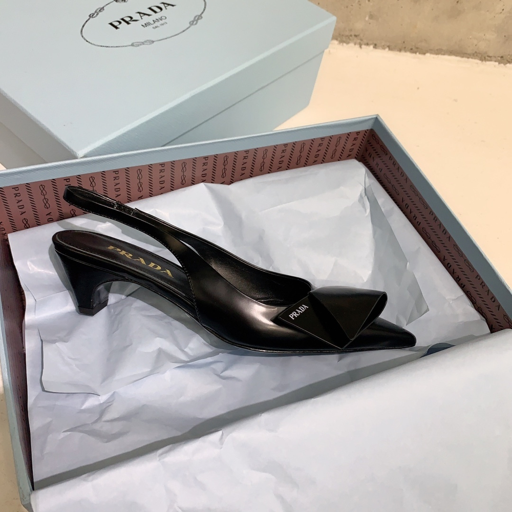 Prada Pumps