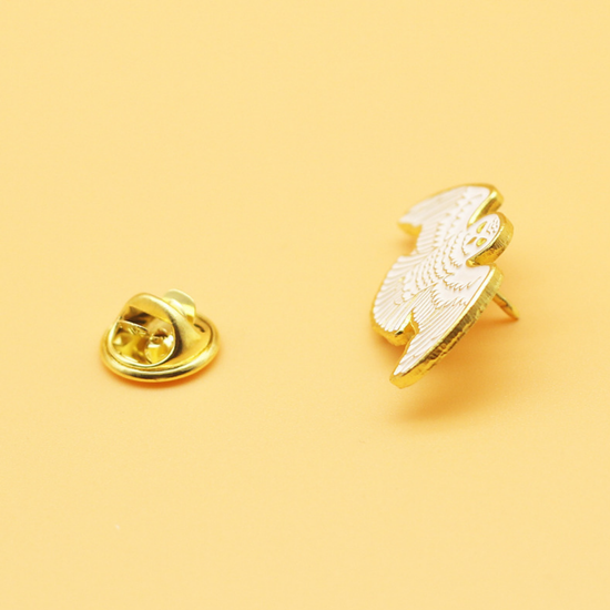 Значок Гарри Поттер Сова Букля, 1,7*3см (развернуты крылья)