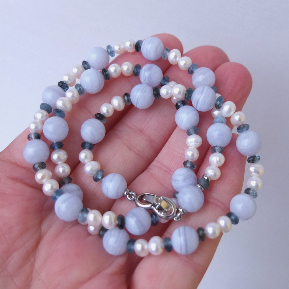 Бусы из сапфирина, аквамарина и жемчуга