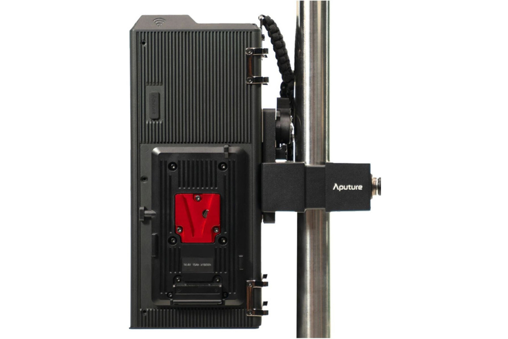 Светодиодный осветитель Aputure Light Storm LS C300D II V-mount Kit