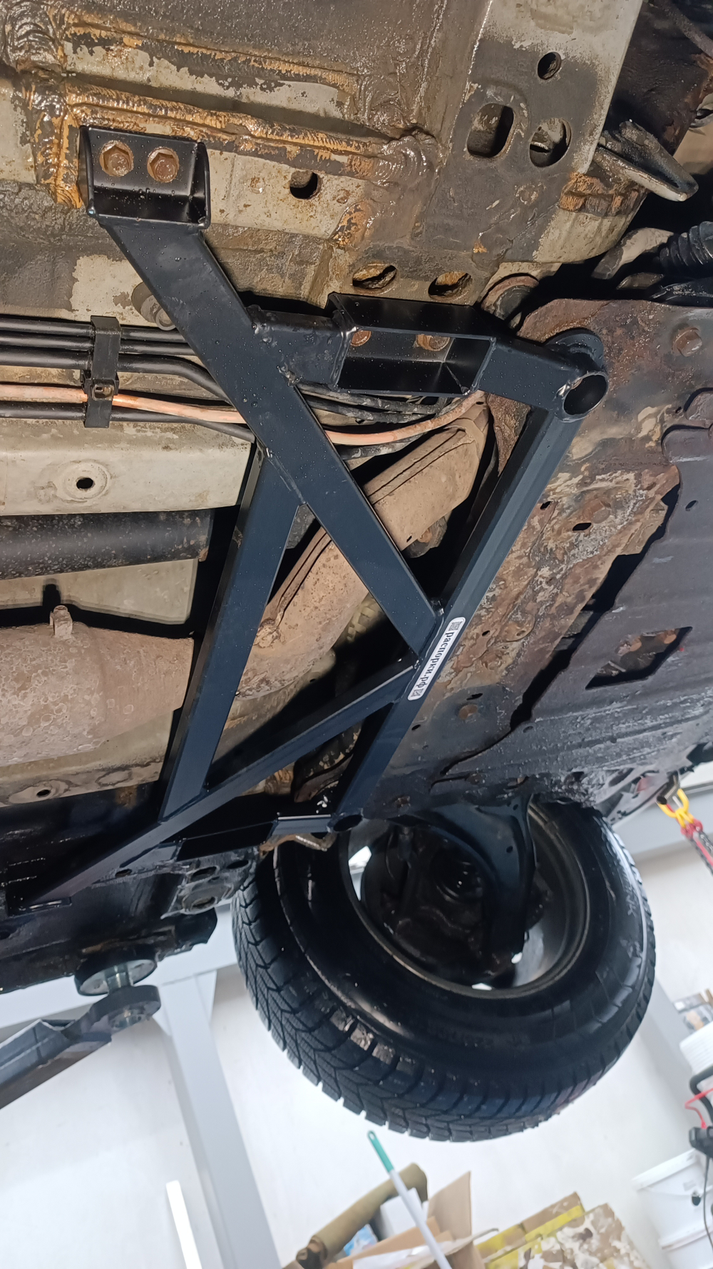 Распорка передняя нижняя МОДЕРНИЗИРОВАННАЯ Nissan X-Trail 2 T31 (2-го поколения) (ПОД ЗАКАЗ)