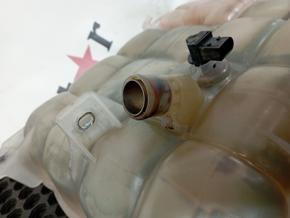 Бачок расширительный 2017г.