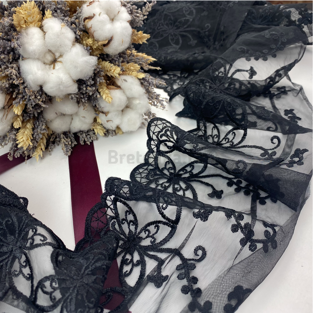 Вышивка на сетке черная 16 см