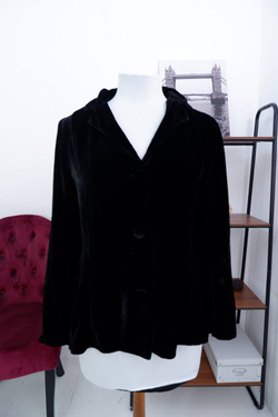 Жакет Grizas бархатный,маркировка S, визуально 44 размер