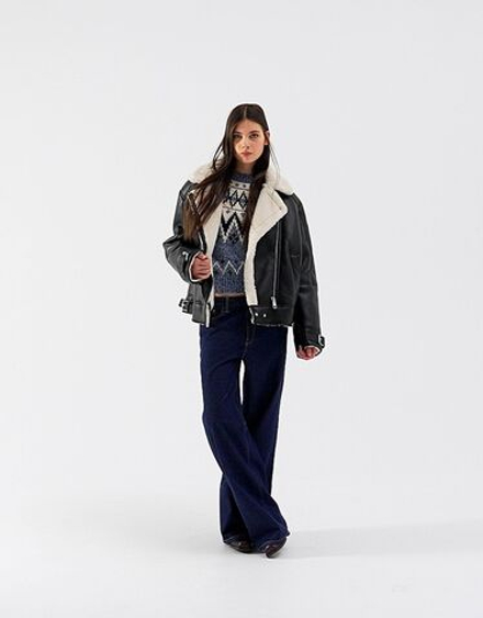 BERSHKA Куртка-дублена с подкладкой из искусственного меха, черный