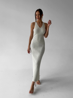 Платье вязаное, базовое, прямого кроя