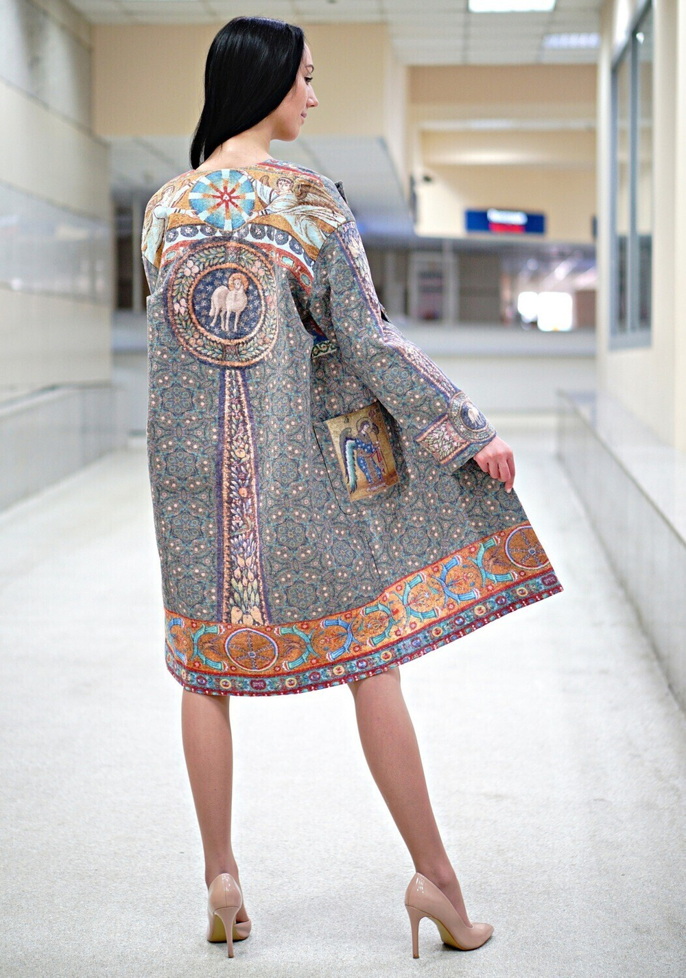 Пальто "Равенна", по мотивам византийской мозаики из базилики Святого Виталия Миланского (San Vitale) в Равенне