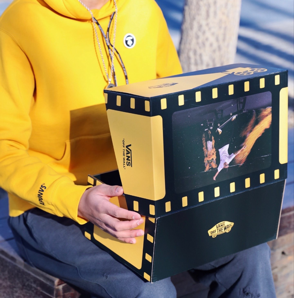 Кеды Vans x Bruce Lee Old Skool Black Yellow VN0A5FCBY23