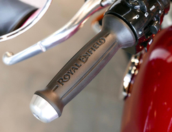 Royal Enfield Interceptor 650 Canyon Red (Standard / Single tone)