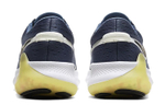 Кроссовки Nike Legend Essential (Женская размерная сетка)