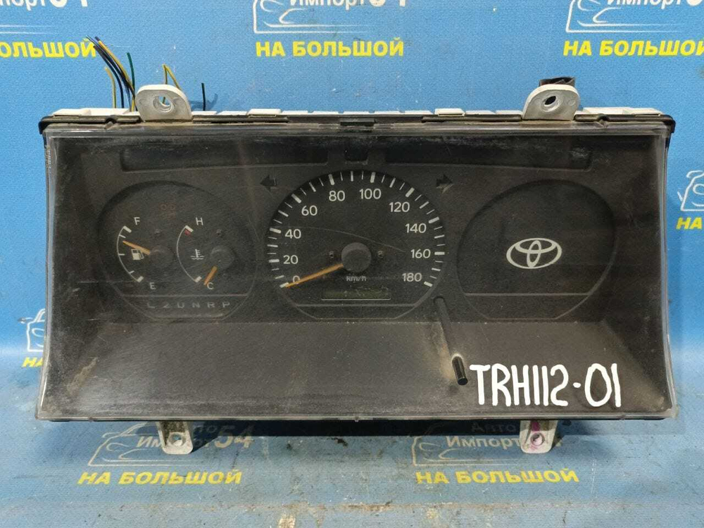 Щиток приборов TOYOTA HIACE 1994