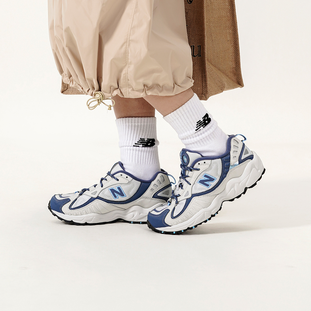 Кроссовки New Balance 703 (Женская размерная сетка)