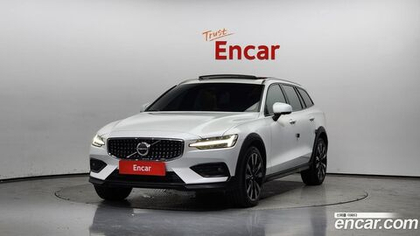 Volvo V60 Cross Country 2 Generation B5 Ultimate AWD (05.2023)