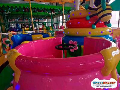 Аттракцион кружки «Медовая карусель» 5 чашек, 10 мест, 10×10×5 м