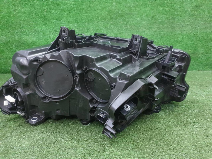 Фара правая BMW X3 G01 (2021-н.в.) LED