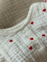 Боди с рюшами, Красные сердечки