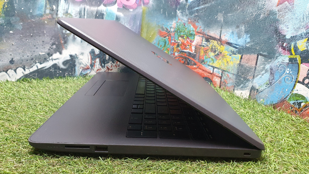 Ноутбук HP i3-7/12Gb/M330 2Gb/FHD