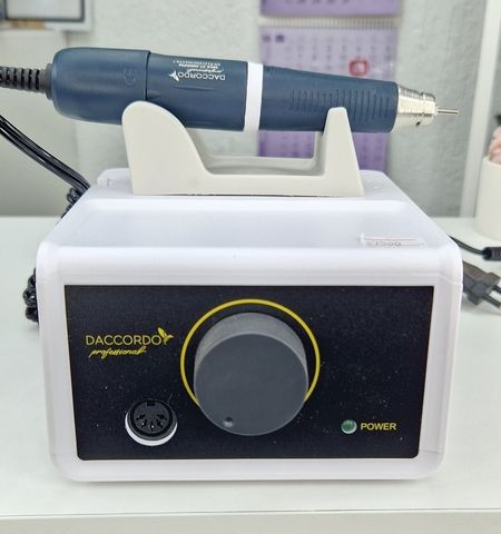 Nail Master аппарат для маникюра и педикюра 
MICRO HANDPIECE AND CONTROL BOX ZS-721
